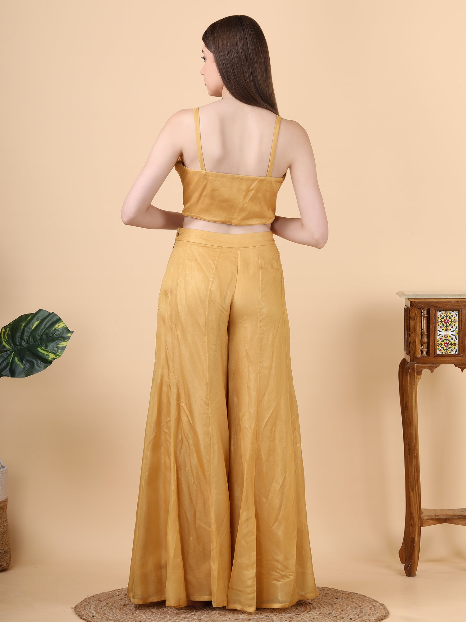 FABRIC-orgenza                            EMBROIDERY- jankan                     DESIGN PATTERN- 3 piece                     WITH-choli .jacket,sharara