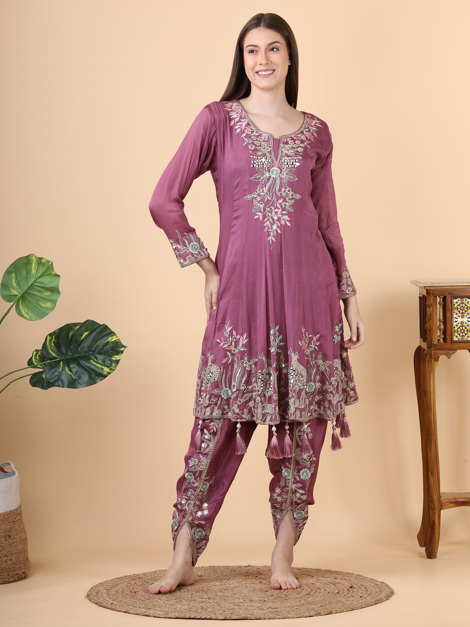 ELEGANT PEPLUM STYLE