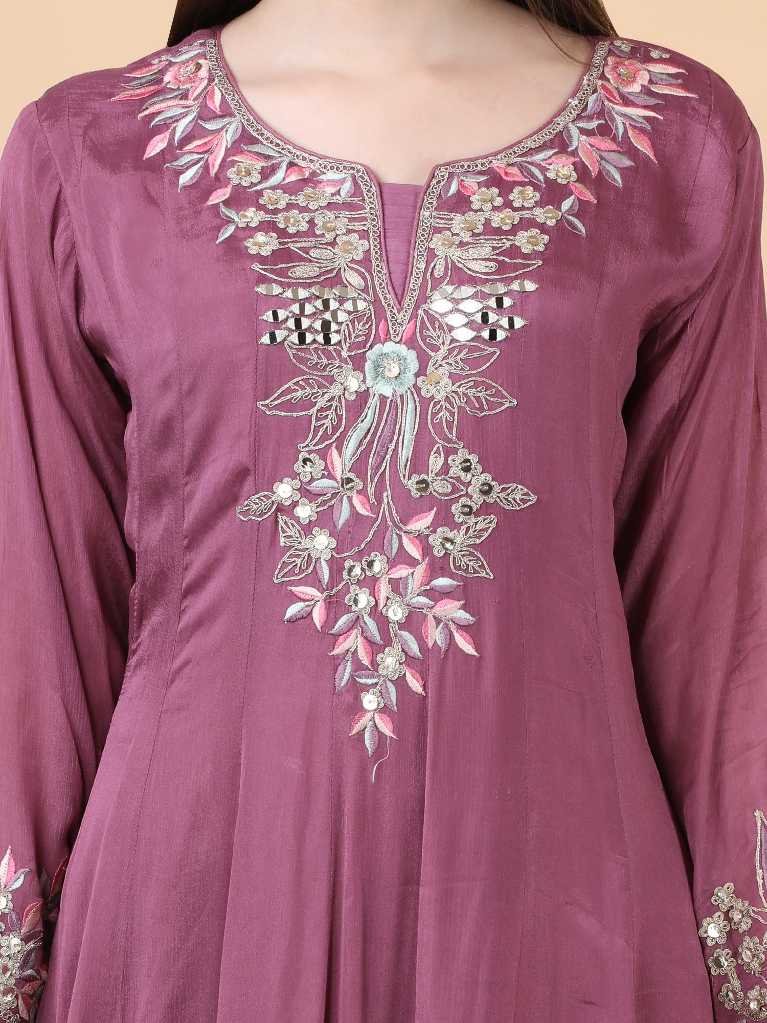 ELEGANT PEPLUM STYLE