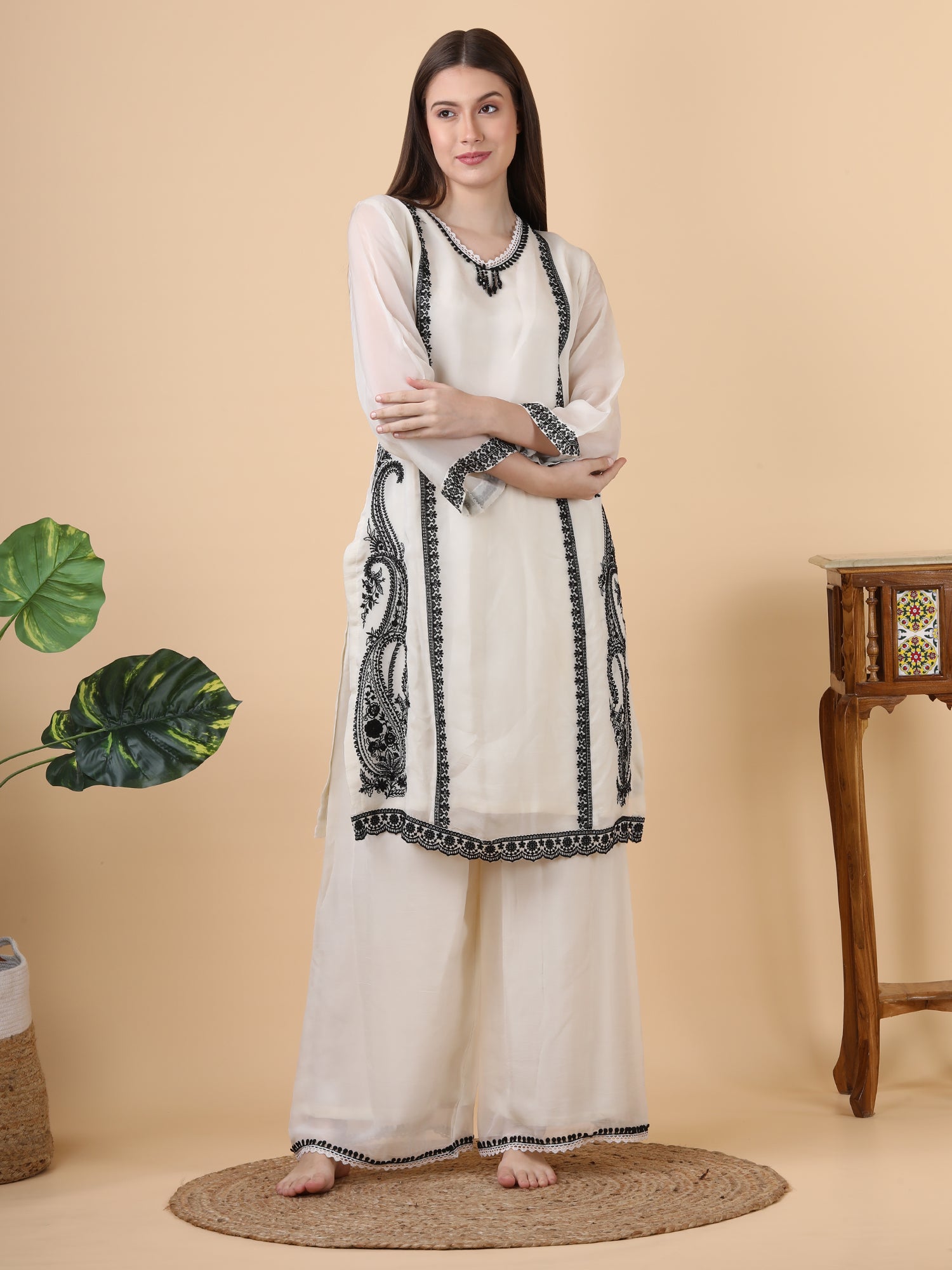 CLASSY PLAZO STYLE SUIT