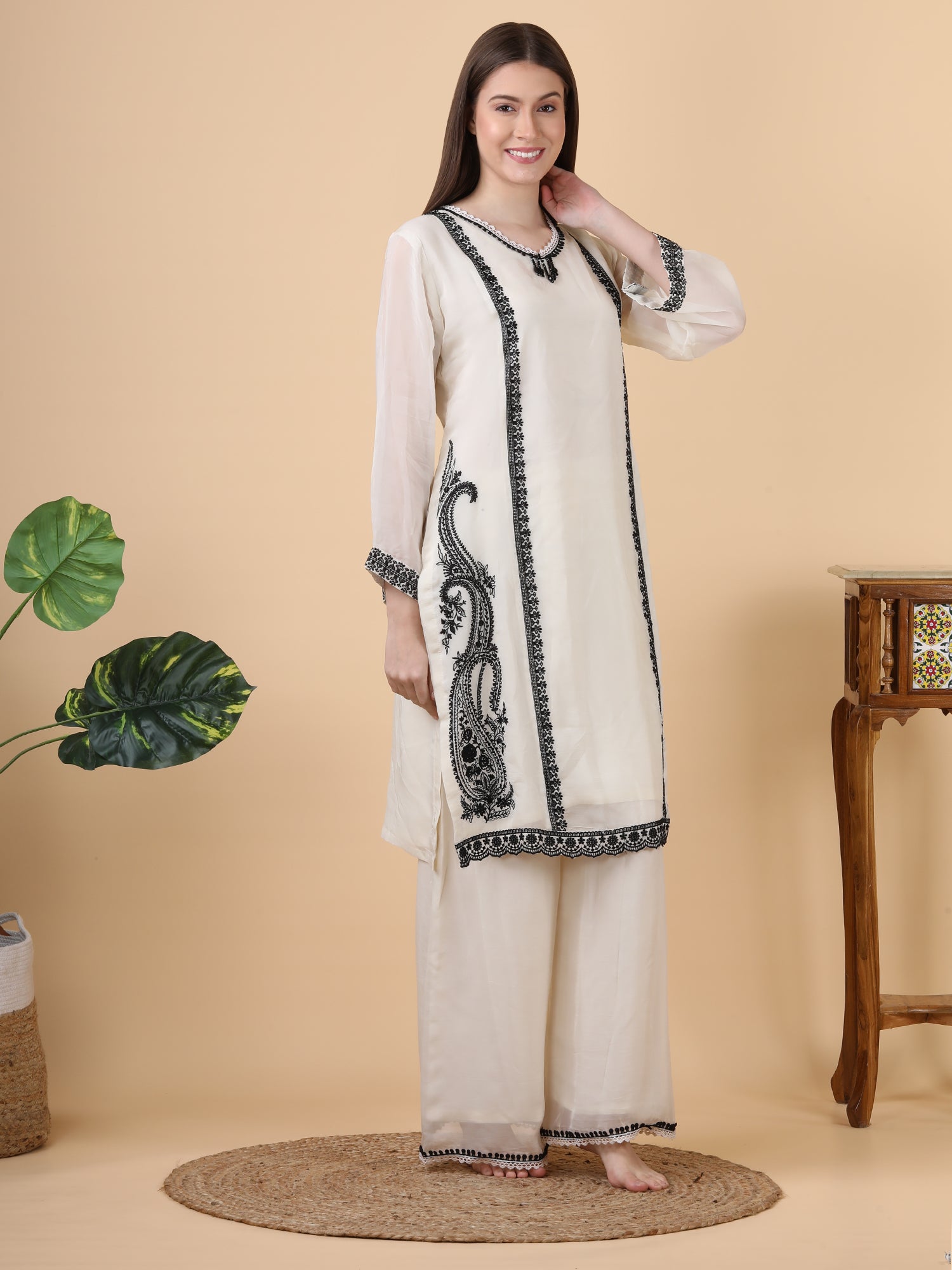 CLASSY PLAZO STYLE SUIT