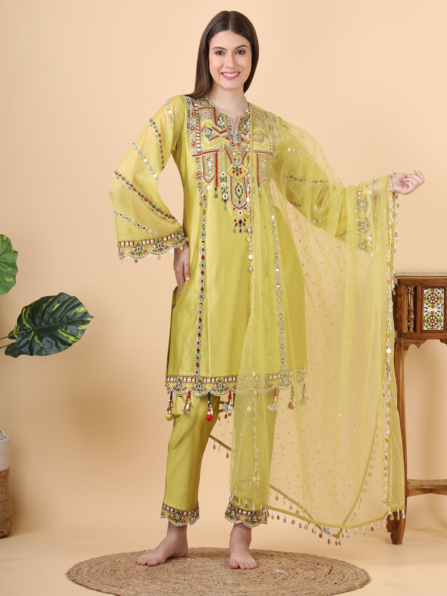 EMBELLISHED SUIT SET