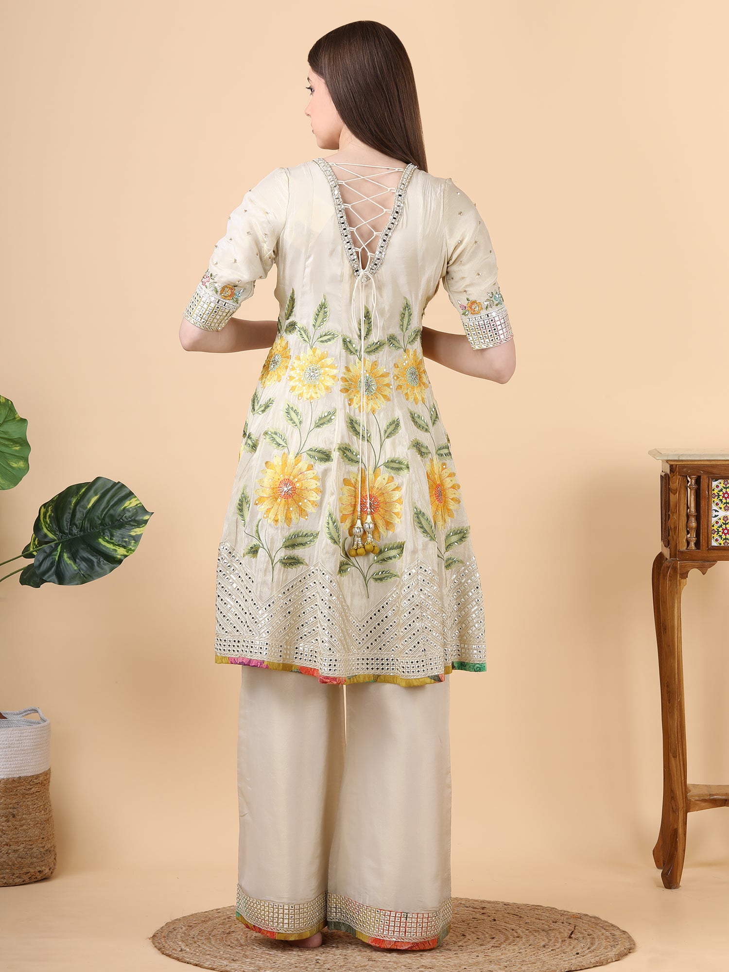 FABRIC-orgenza                            EMBROIDERY-mirror,sequence,thread                         DESIGN PATTERN-peplum style                                       WITH-dupatta