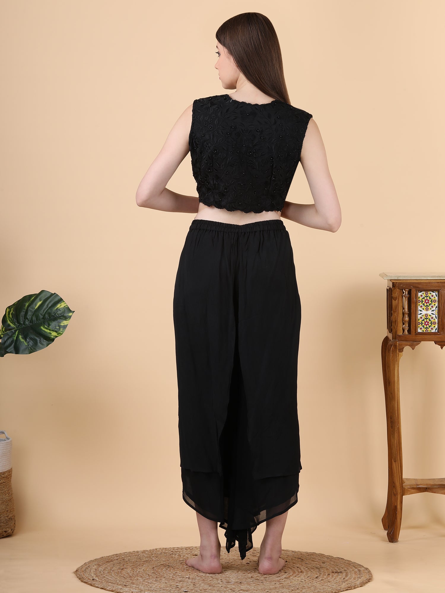 FABRIC-georgette                            EMBROIDERY- pearl                        DESIGN PATTERN-3 piece                      WITH-choli, jacket,sharara