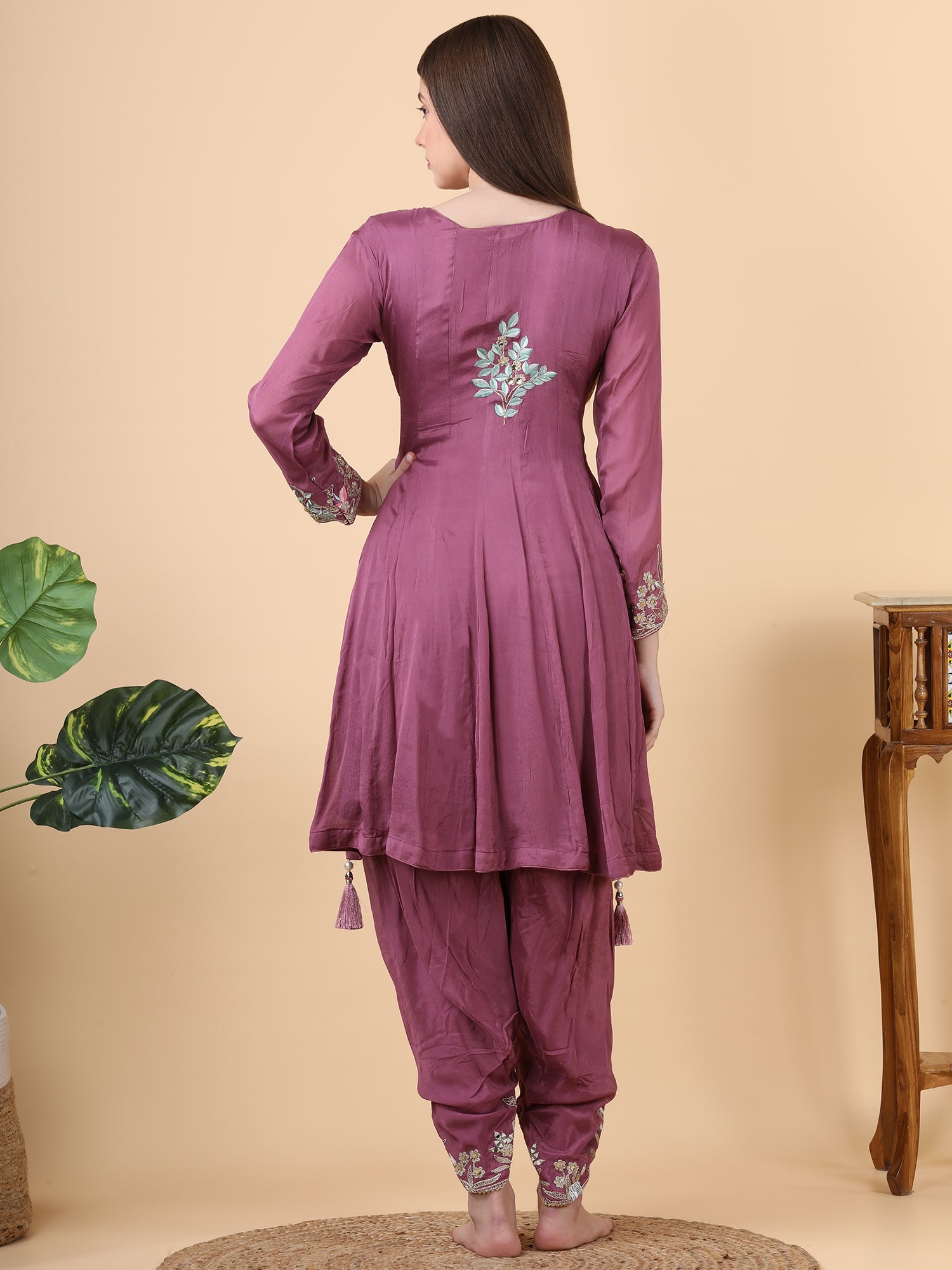 ELEGANT PEPLUM STYLE