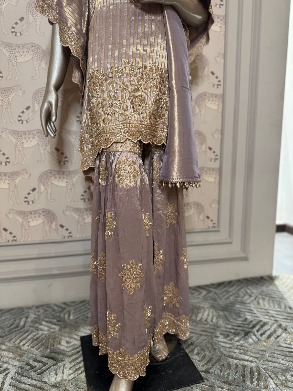 Elegant Mauve Embroidered Kaftan Set